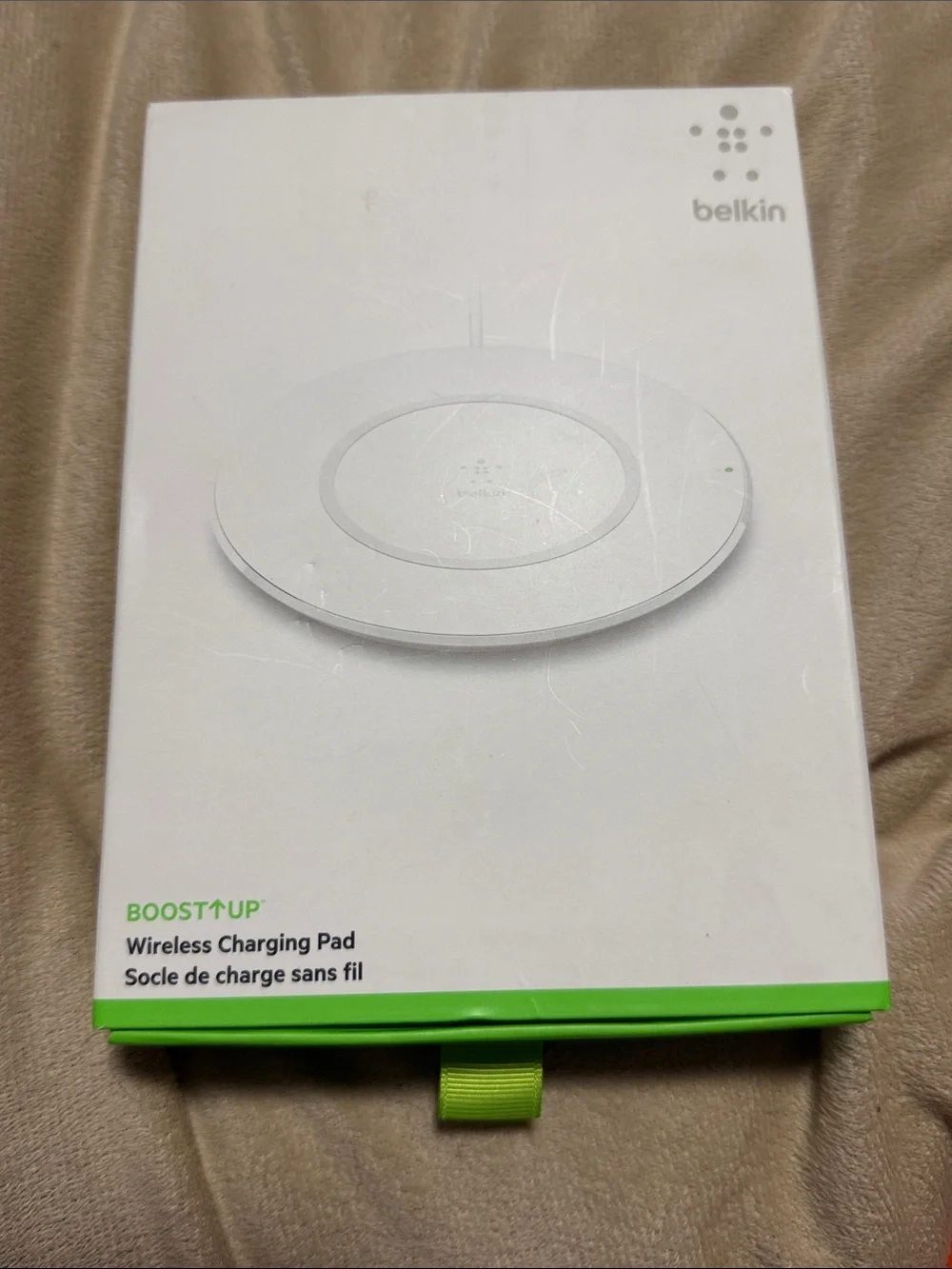 belkin Wireless Charging Pad in White with Green Accent